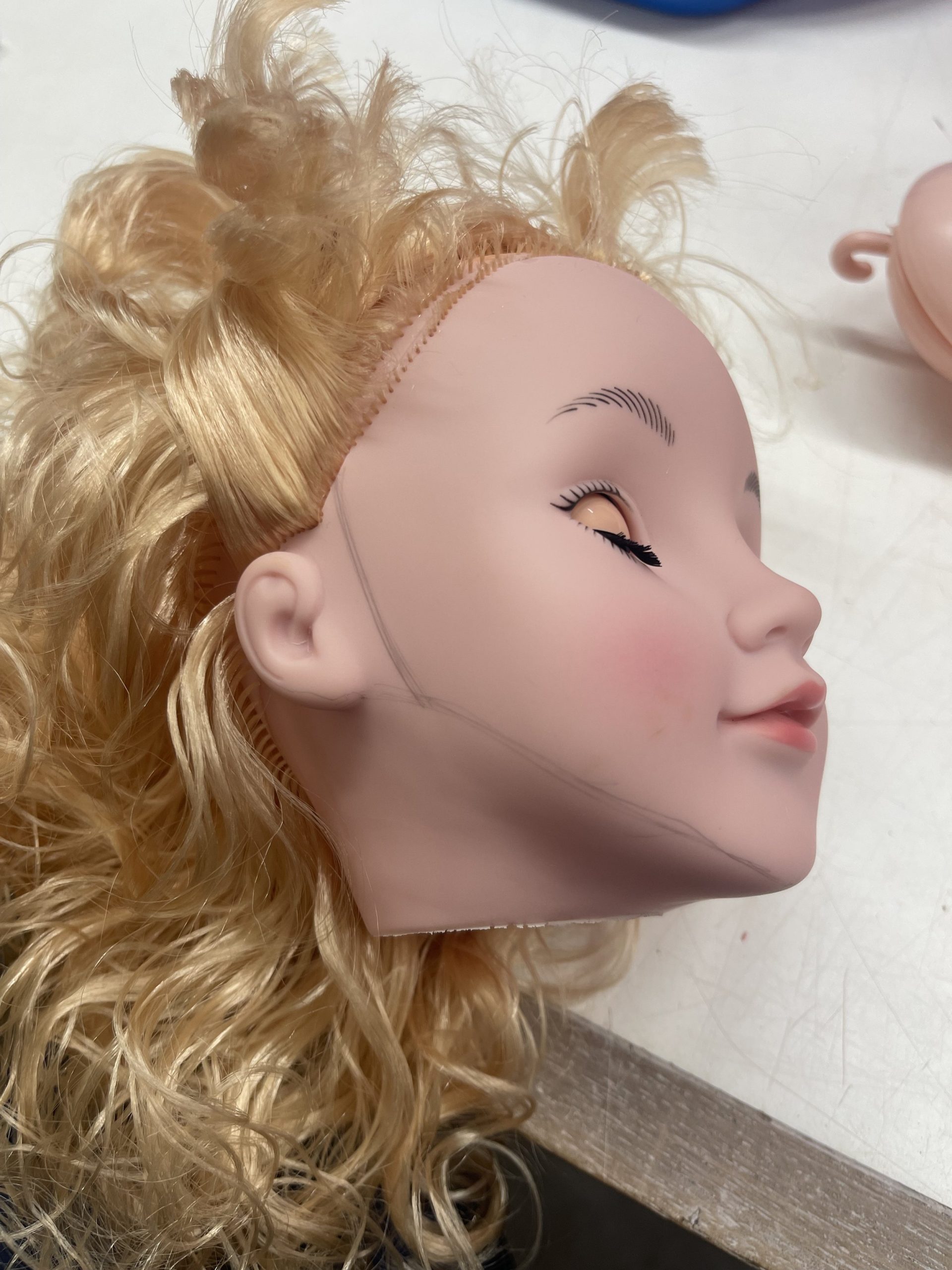  Dolls head 